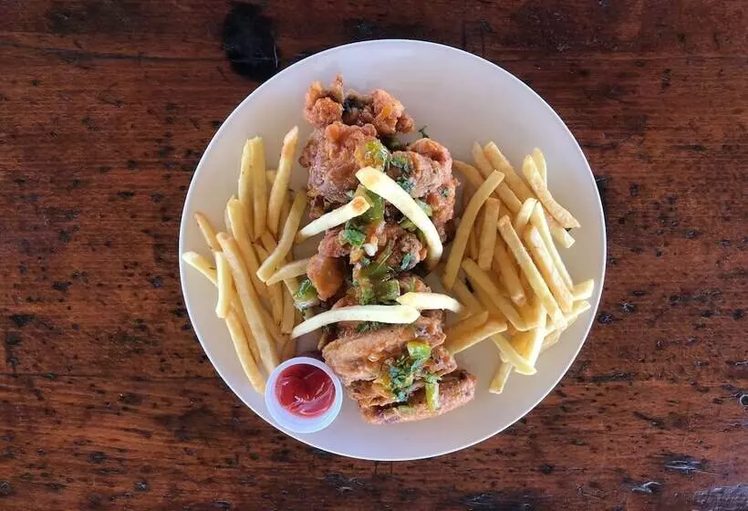 Отель Barefoot Beach Pad