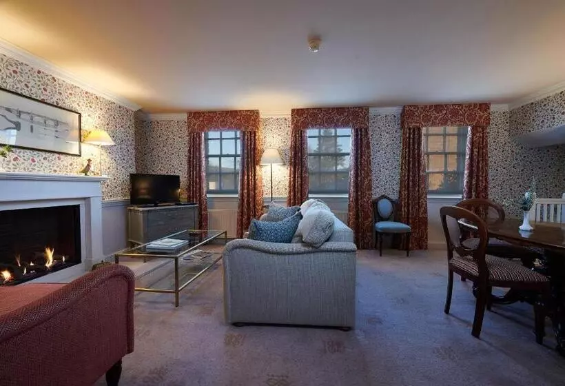 בית מלון כפרי Cavendish