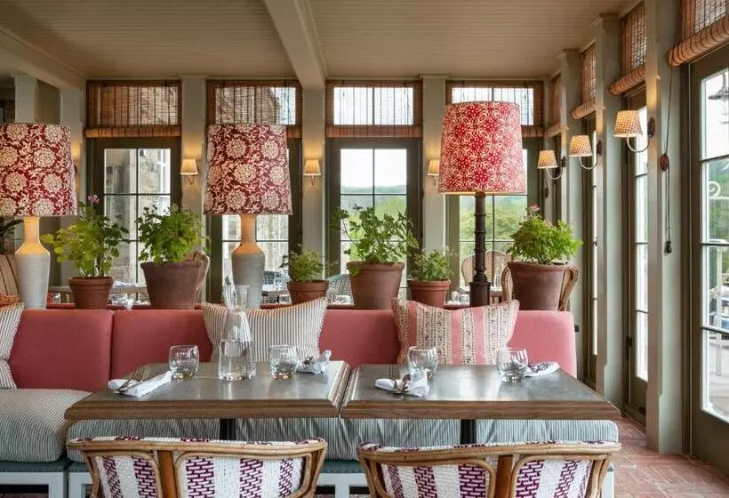 בית מלון כפרי Cavendish