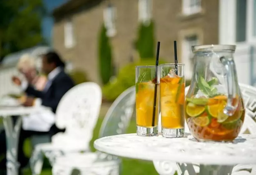 בית מלון כפרי Cavendish