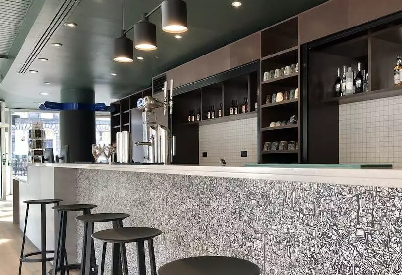 호텔 Edinburgh Central Accommodation