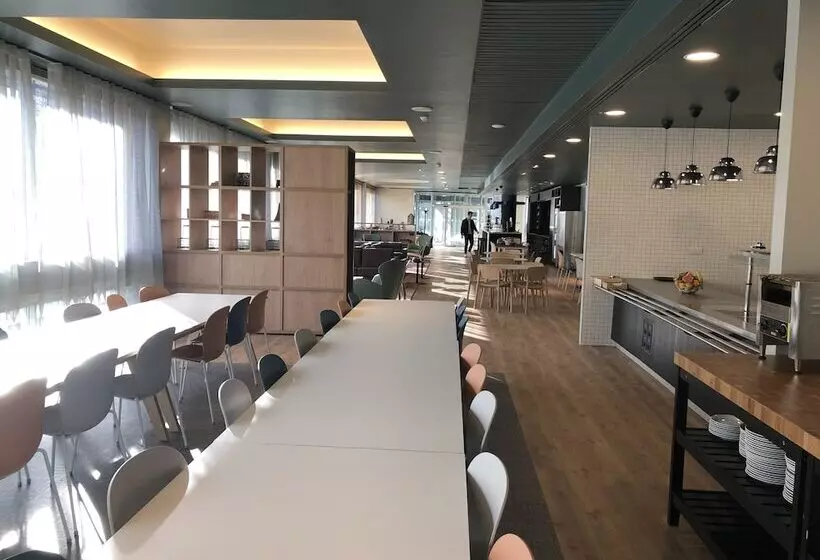 호텔 Edinburgh Central Accommodation