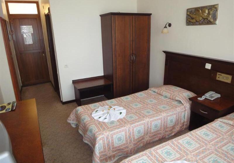 فندق Golmar Beach