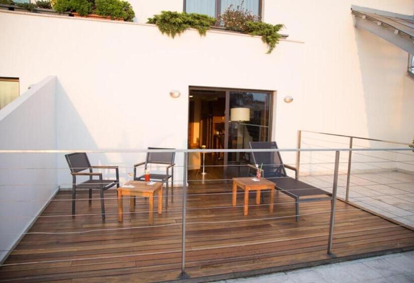 ホテル Holiday Inn Sisli, An Ihg