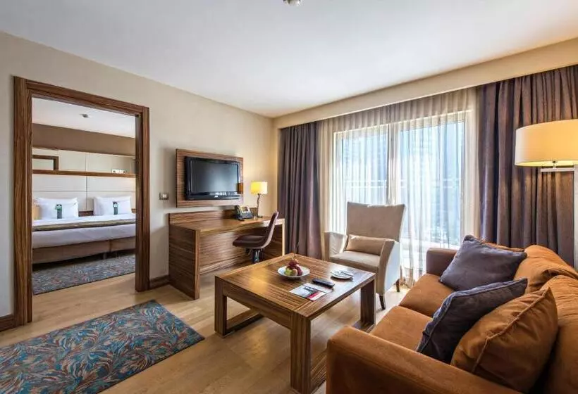 Hotel Holiday Inn Sisli, An Ihg