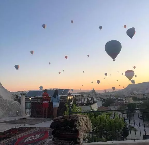 Отель Kismet Cave House