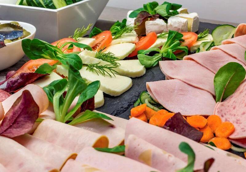 Отель Mercure Frankfurt City Messe