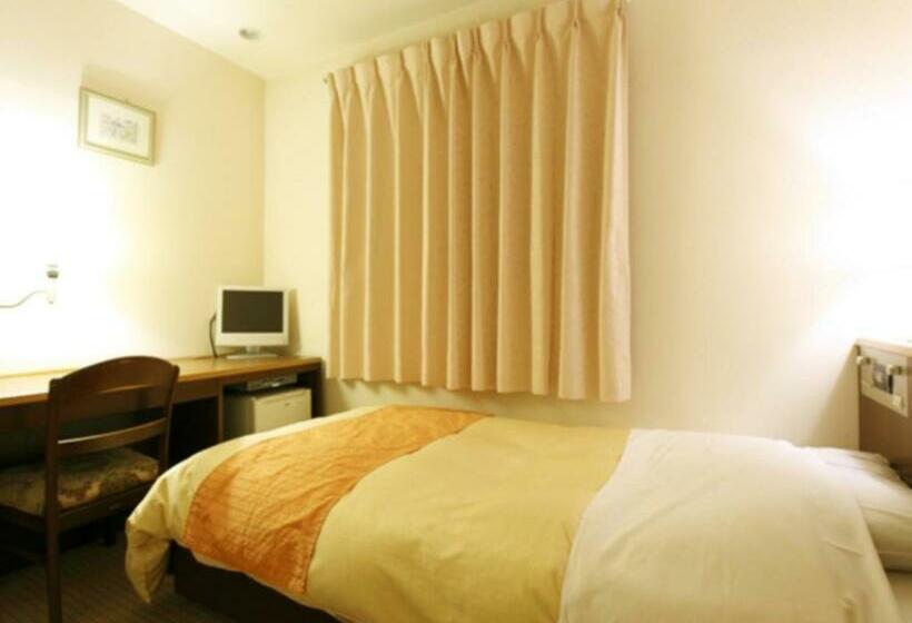 בית מלון כפרי New Ueno