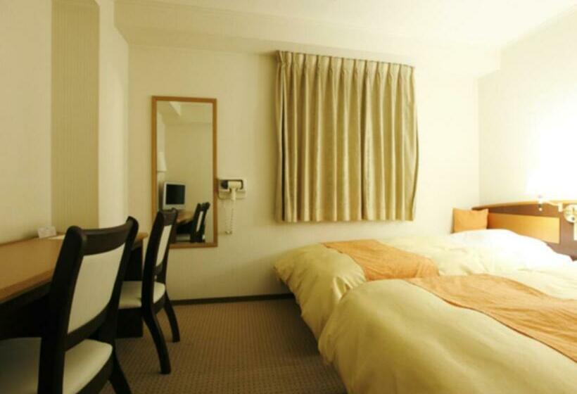 בית מלון כפרי New Ueno