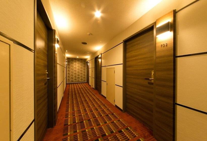 בית מלון כפרי New Ueno