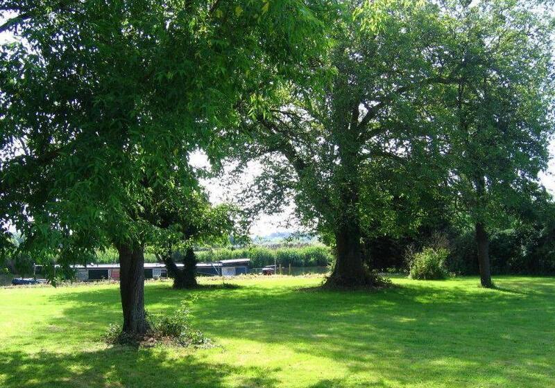 호텔 The Angel Inn