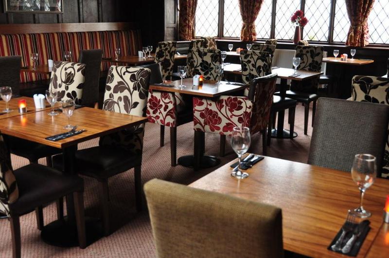 호텔 The Angel Inn