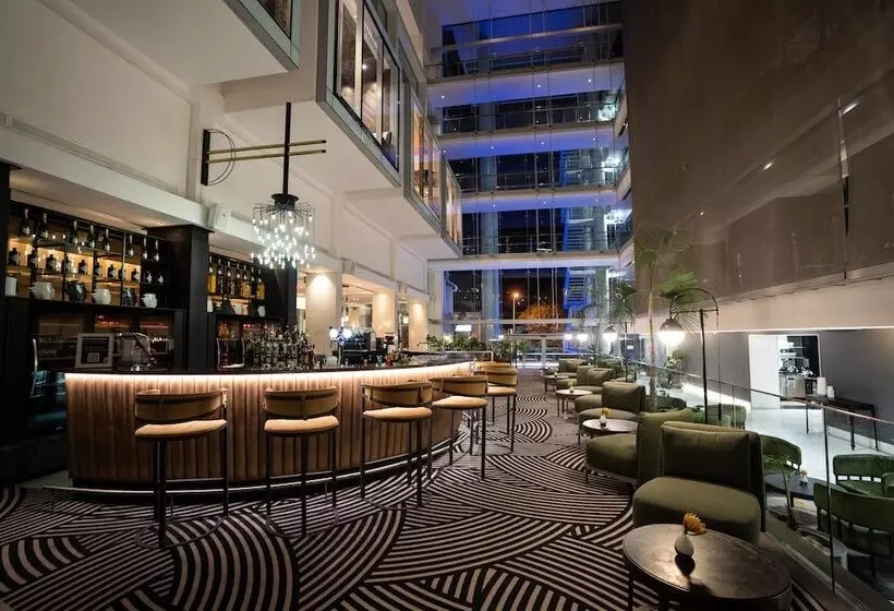 The Capital 15 On Orange Hotel & Spa