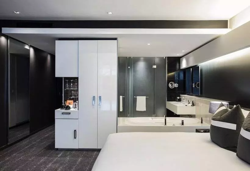 The Capital 15 On Orange Hotel & Spa