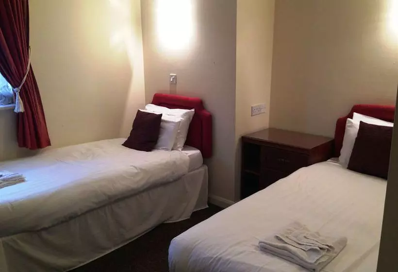 酒店 The Three Tuns Coaching Inn