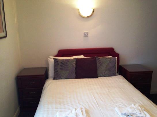 فندق The Three Tuns Coaching Inn