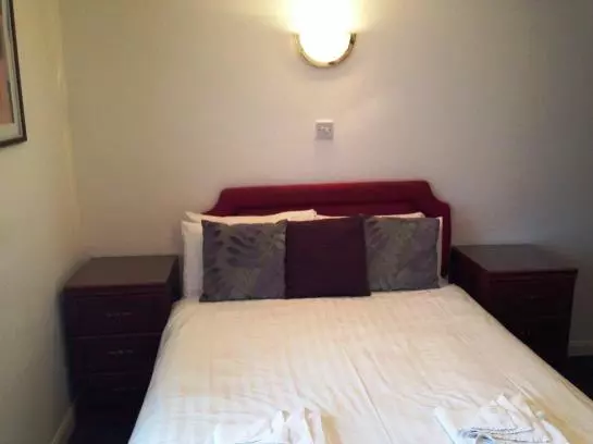 酒店 The Three Tuns Coaching Inn