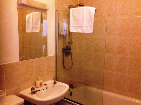 فندق The Three Tuns Coaching Inn