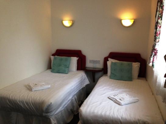 فندق The Three Tuns Coaching Inn