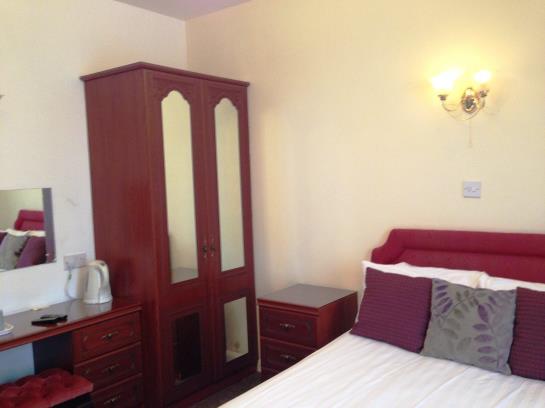 فندق The Three Tuns Coaching Inn