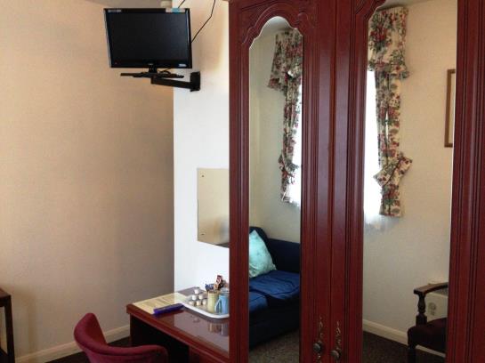 فندق The Three Tuns Coaching Inn