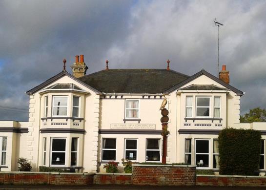 فندق The Three Tuns Coaching Inn