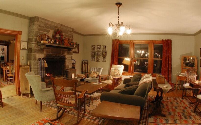 צימר Keene Valley Lodge