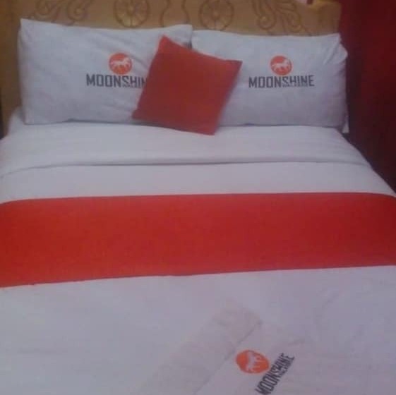 Bed and Breakfast Moonshine Walkers