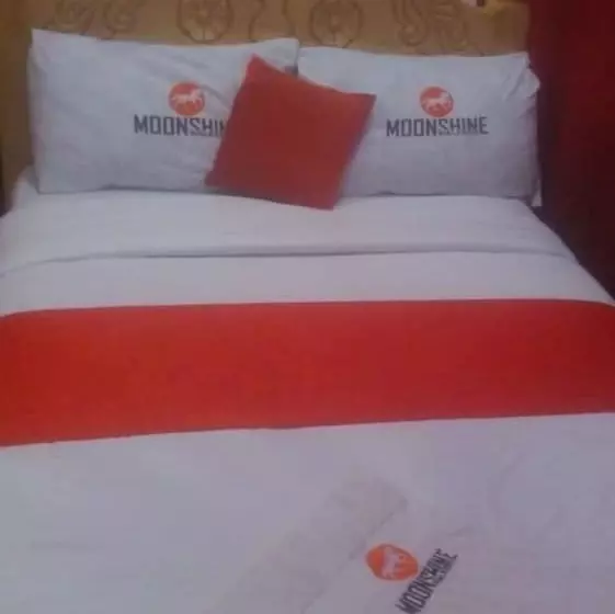 Bed and Breakfast Moonshine Walkers