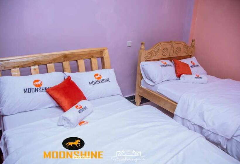 Bed and Breakfast Moonshine Walkers