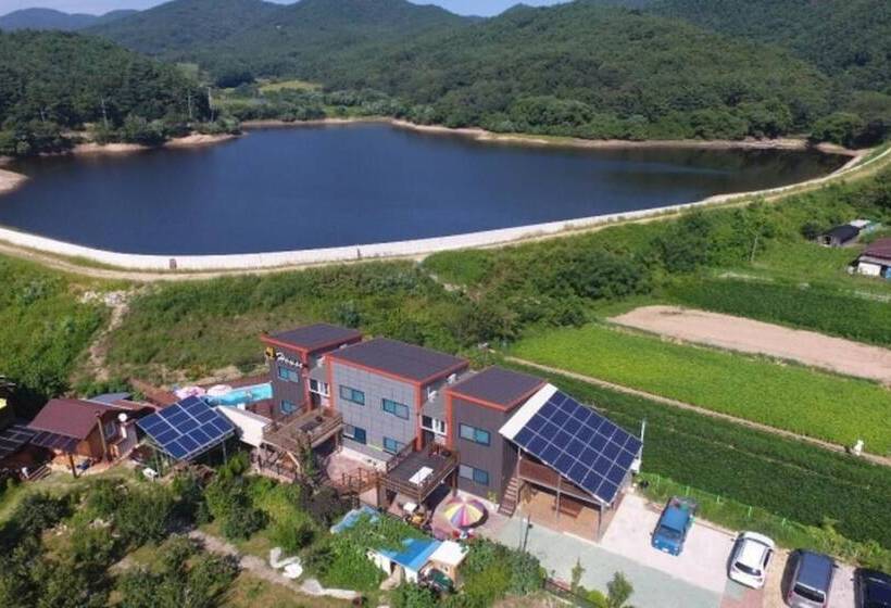 Gyeongju Feel House Pension