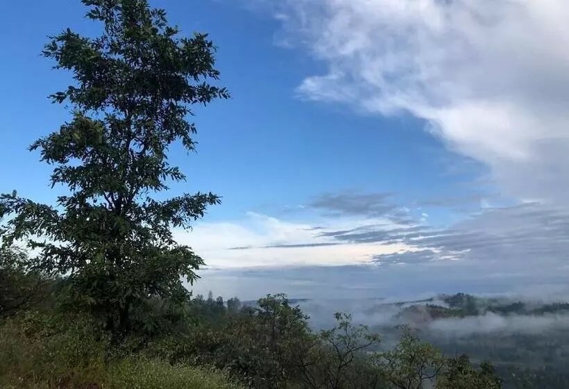 Hotelli Ananta Ecostays