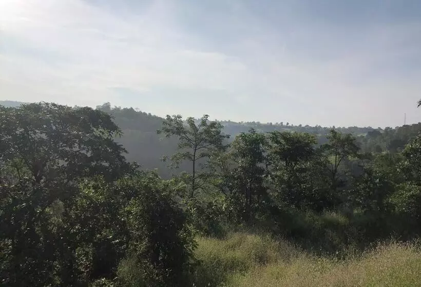 Hotelli Ananta Ecostays