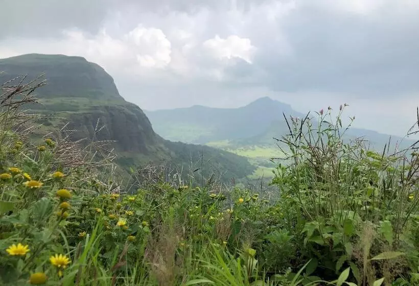 Hotelli Ananta Ecostays