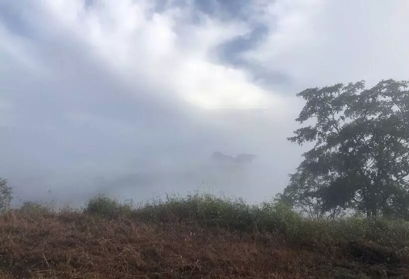 Hotelli Ananta Ecostays