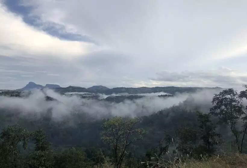 Hotelli Ananta Ecostays