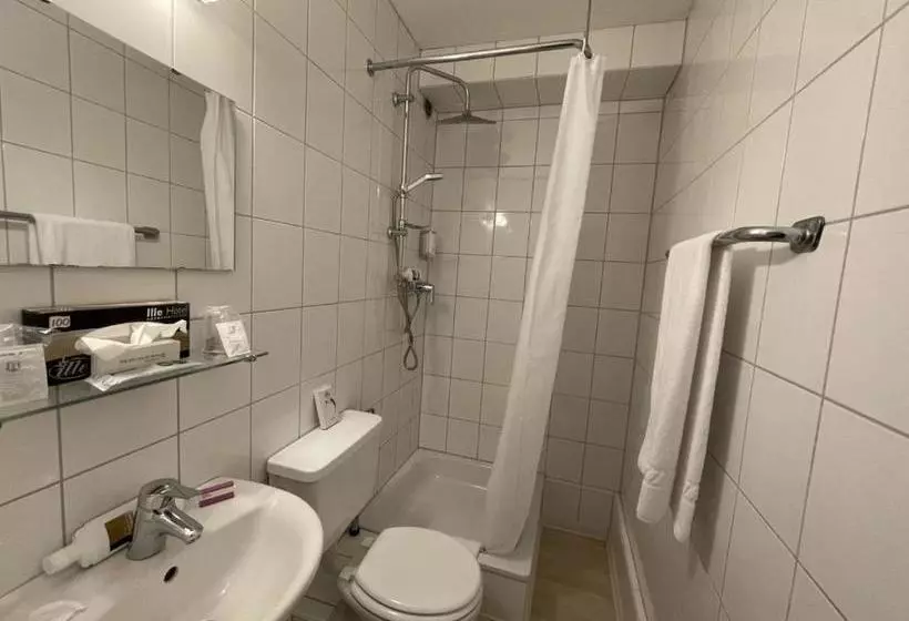 Hotelli Astoria  Bad Wildstein