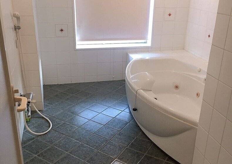 Hotel Business Inn Nagashima