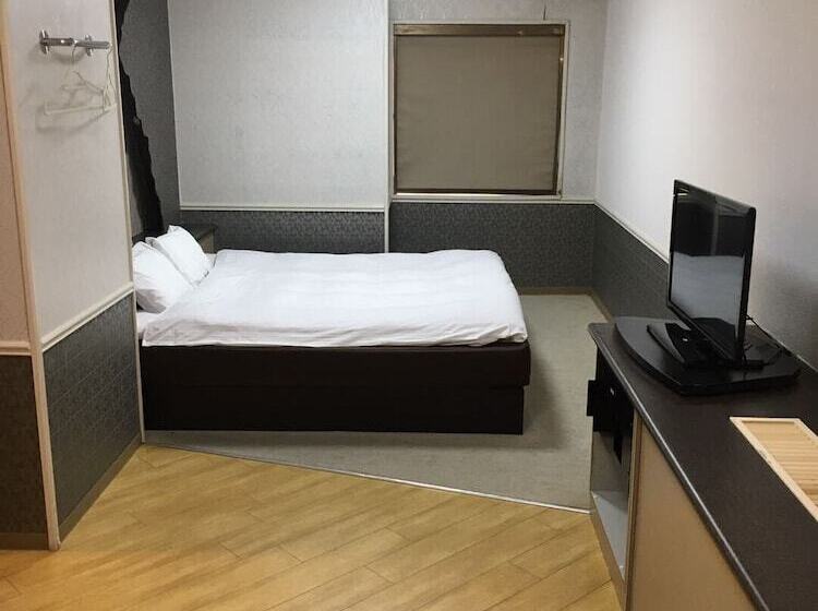 Hotel Business Inn Nagashima