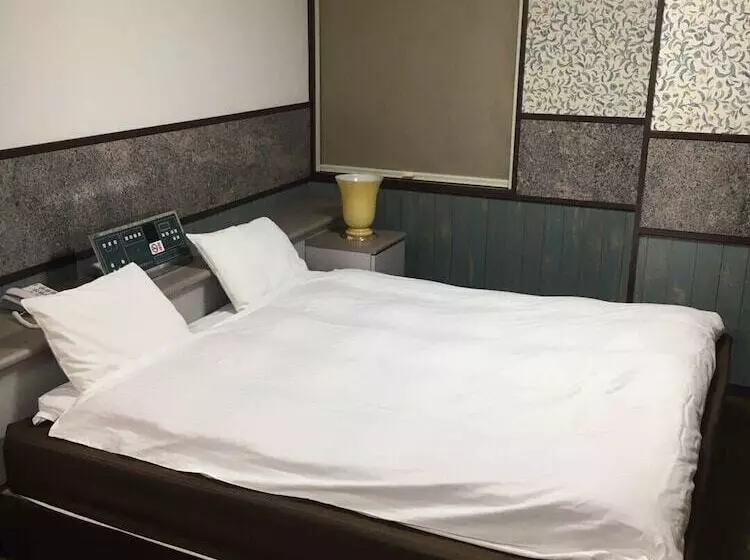 Hotelli Business Inn Nagashima