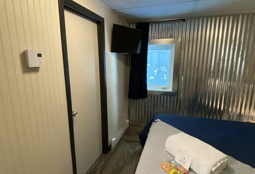 Hotelli Dawson Lodge