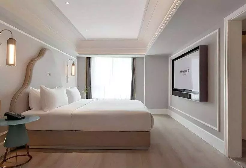 هتل Mercure Chengdu Jinniu Wanda Plaza