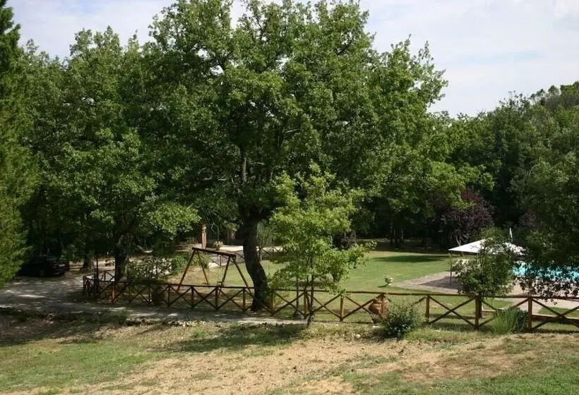 Maaseutuhotelli I Pianelli