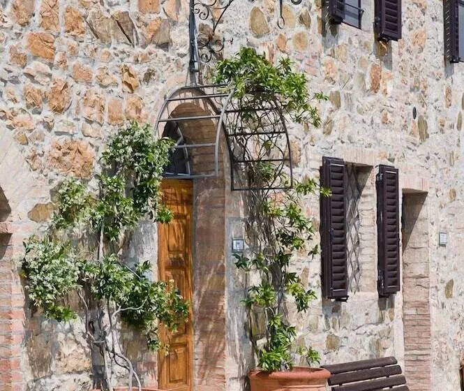 Maaseutuhotelli I Pianelli