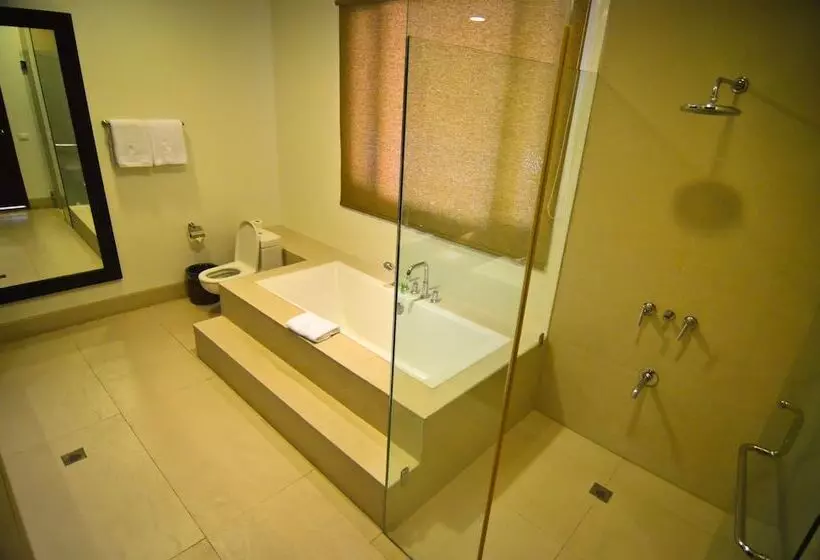 Kamana Sanctuary Resort And Spa