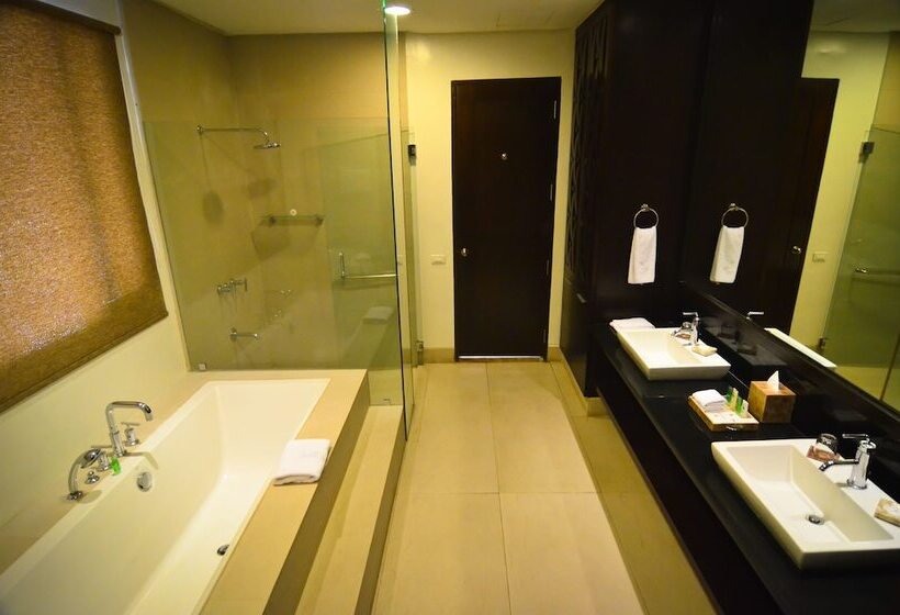 Kamana Sanctuary Resort And Spa