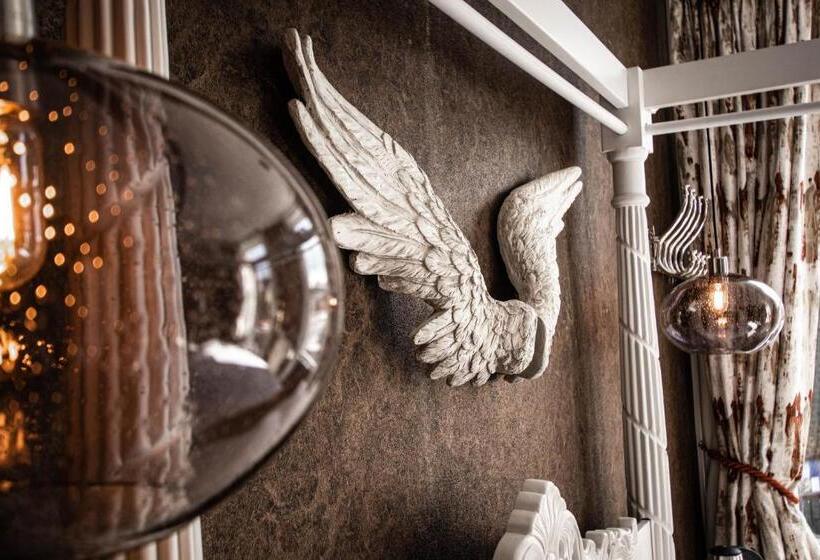 펜션 The Auction House