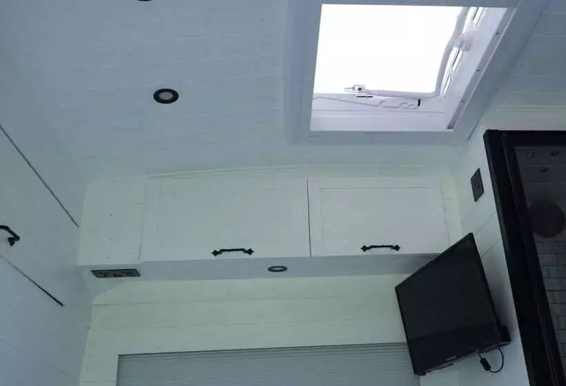 Superb 4 Berth Campervan With Kingsize Bed