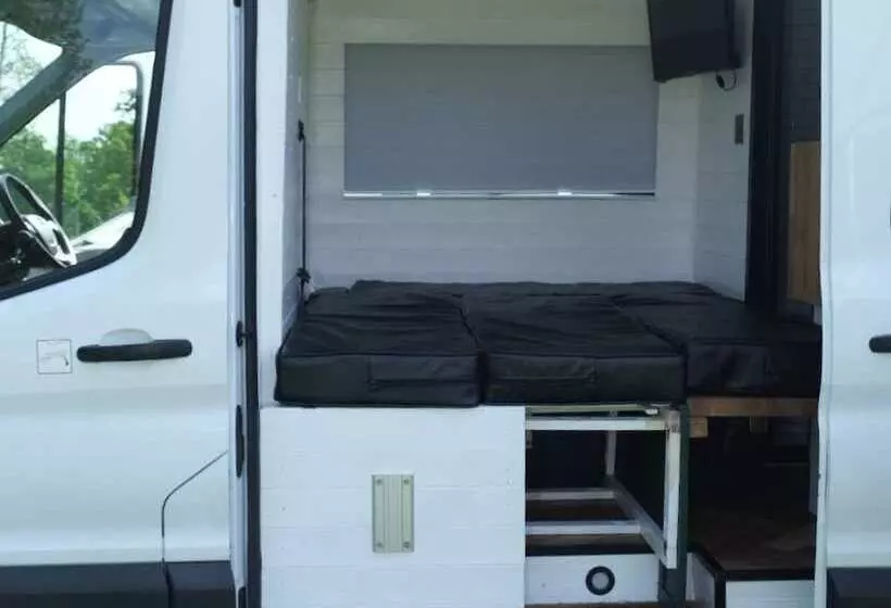 Superb 4 Berth Campervan With Kingsize Bed