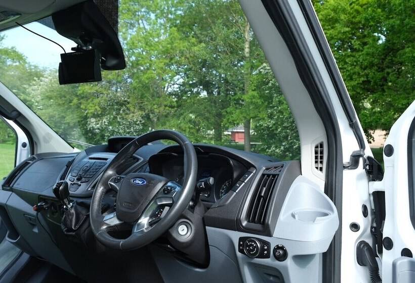 Superb 4 Berth Campervan With Kingsize Bed